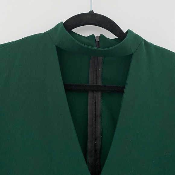 🌲 ZARA - Forest Green Mini Dress - Size M - with Neck Choker 🌲 - Picture 4 of 5
